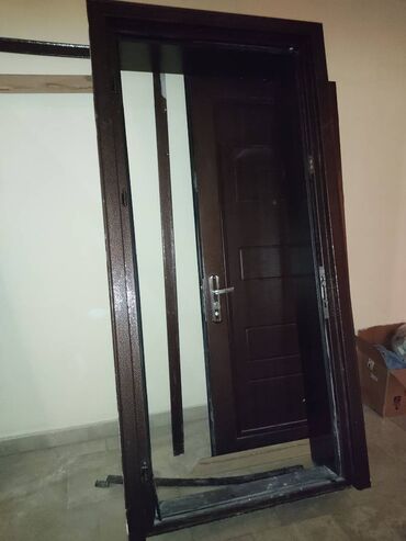 şef qaplarl: Qapılar satılır