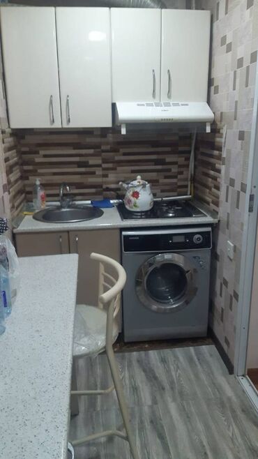 Uzunmüddətli kirayə mənzillər: Binəqədi rayonu,avtovağzal metrosuna piyada 5 dəqiqəlik məsafədə, 5 — 5