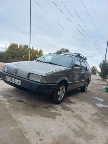 Volkswagen: Volkswagen Passat: 1992 г., 1.8 л, Механика, Газ, Универсал