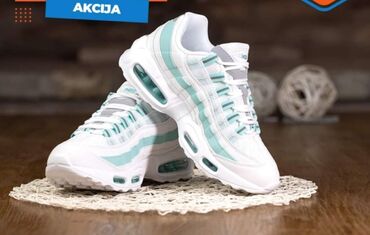 akcija skechers zenskih patika: 38