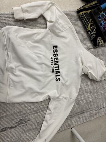 всвязи с переездом: Толстовка с капюшоном ESSENTIALS Fear of God, белая. - Цвет