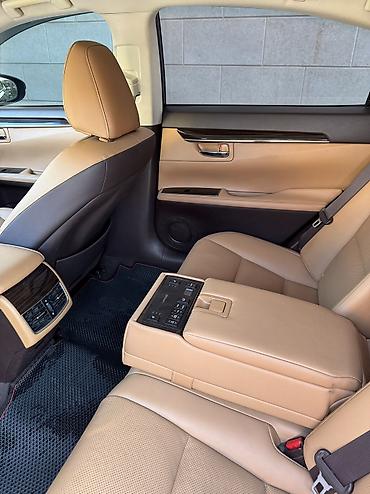 передний сиденье на рекс: Lexus ES: 2017 г., 2.5 л, Автомат, Гибрид, Седан — 7