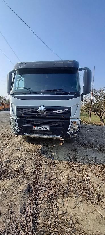 Транспорт: Самосвал SINOTRUK (CNHTC) 6x4 - Конфигурация: 6x4, трехосный самосвал — 2