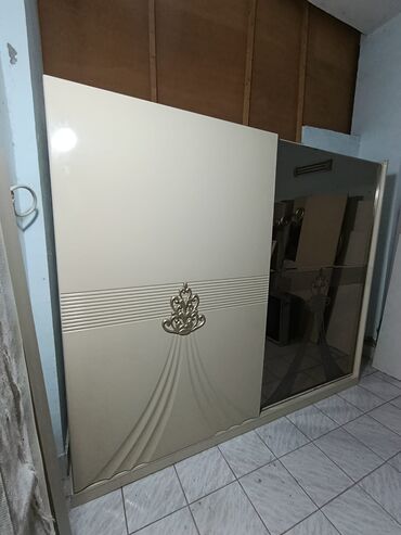 Yataq otağı dəstləri: Yataq mebeli satilir. Endirim edildi yaxşı vəziyyətdə heç bir problemi -da lalafo.az — 13 Yataq otağı dəstləri: Yataq mebeli satilir. Endirim edildi yaxşı vəziyyətdə heç bir problemi — 13