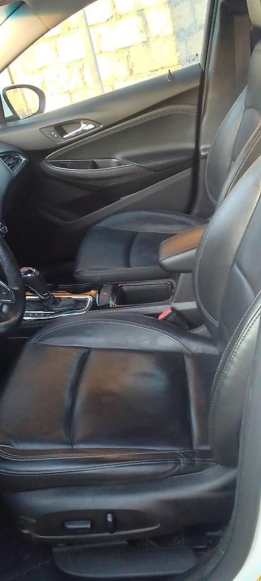 Chevrolet: Chevrolet Cruze: 1.4 l | 160 km Sedan — 10