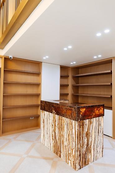 bartee: 2 556 000 AZN 213 m² Sahə Çıxarış Təmir Satılır obyekt 213 m², Ağ — 5