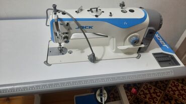 швейные машинки jak: Швейная машина Jack, Полуавтомат