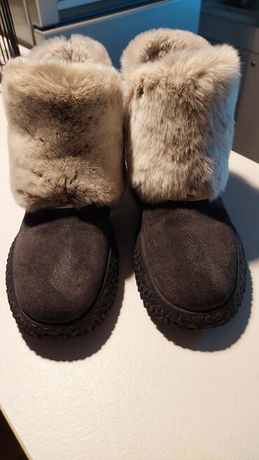 ugg crne: Bоја - Siva, 37