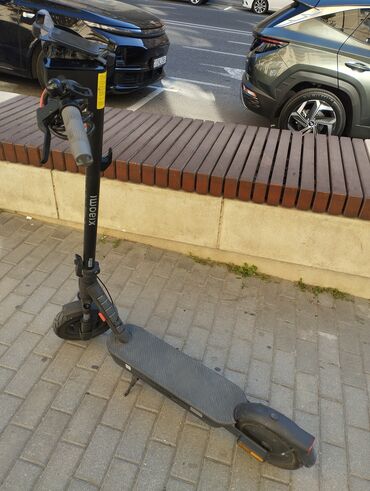 сколько стоит электровелосипед: İşlənmiş Elektrik samokat 10", > 1000 Vt, 16 - 25 km/s, Ünvandan götürmə