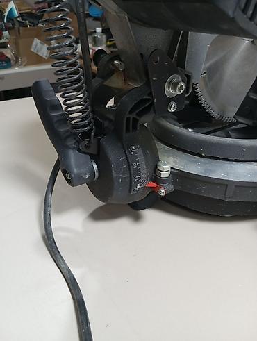 Инструменты: Торцовочная пила TCH ZZ5504 - Мощность: 1800 Вт (Rated input power — 1