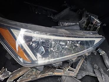 a 20 s: Sağ, Yaxın və uzaq vuran işıqlar Hyundai, 2019 il, Orijinal, İşlənmiş — 1