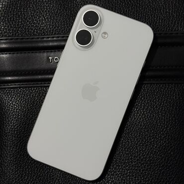 Apple iPhone: IPhone 16, Б/у, 128 ГБ, 95 % — 1