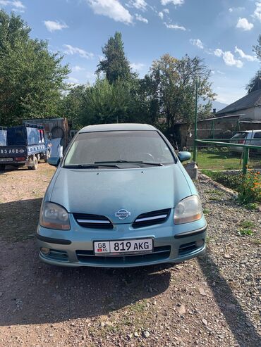 Nissan: Nissan Almera Tino: 2001 г., 1.8 л, Механика, Бензин, Хэтчбэк