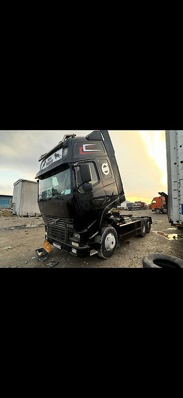 мото фила: Тягач, Volvo, 2000 г., Тентованный — 3
