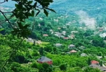 Günlük kirayə evlər: 90 kv. m, 3 otaqlı, İnternet, Telefon, Qaz — 26