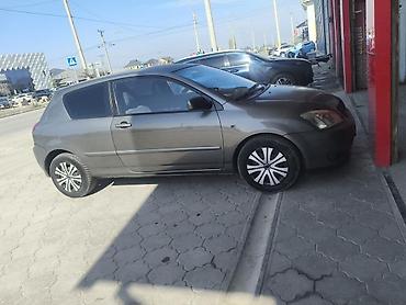 corolla 2022: Toyota Corolla: 2002 г., 1.8 л, Механика, Бензин, Хэтчбэк — 4