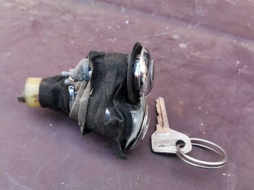 Auto delovi: Brave vrata i gepeka sa ključem Lada 2107 Riva, Lada 2105 br.1 — 8