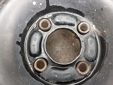 Диски: 1 штук Стальной штампованный диск R15 Характеристики по маркировке на — 3