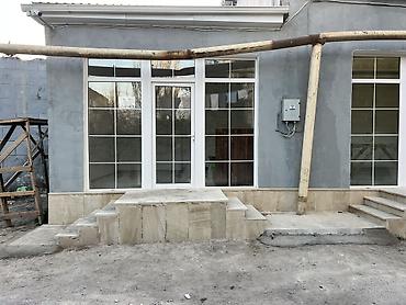 Kommersiya daşınmaz əmlakı: Obyekt hər tərəfdən mərkəzi yola (150 metr) yaxın,məktəb və baxçanın — 2