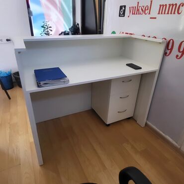 белый офисный стол: Новый, Ресепшн, Прямоугольный стол