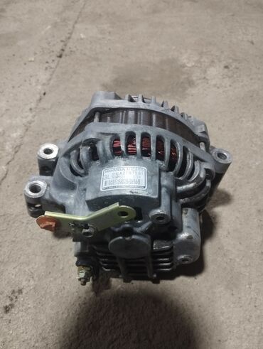 Генераторы: Генератор Honda 2002 г., Б/у, Оригинал, Япония