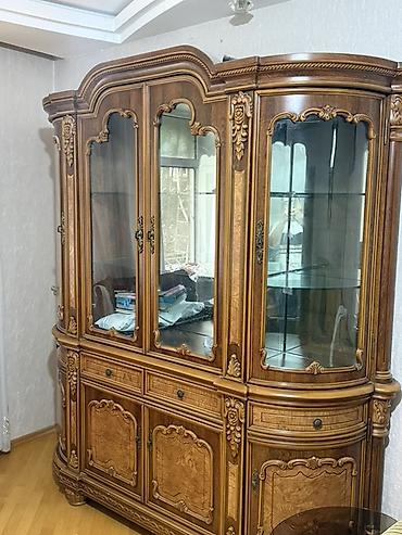 islenmis masa: Qorka,səliqəlidir, maraqlananlar olsa stol stulda var Ölçülər — 1