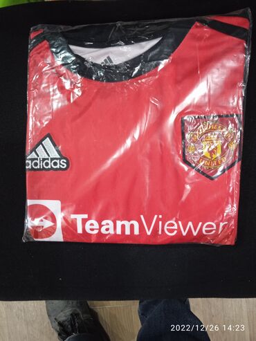 İdman formaları: Futbol ücün geyim- ;/komanda formaları./qiyməti 35 AZN.(metro — 19