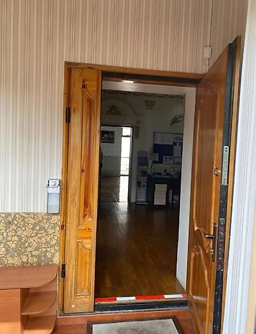 Долгосрочная аренда домов: 700 м², 6 комнат и более — 18