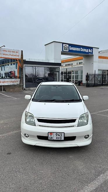 Toyota: Toyota Ist: 2002 г., 1.5 л, Автомат, Бензин, Хэтчбэк — 2