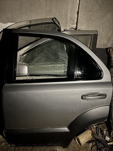 Qapılar: Sol ön, Kia Sorento, 2003 il, Ünvandan götürmə