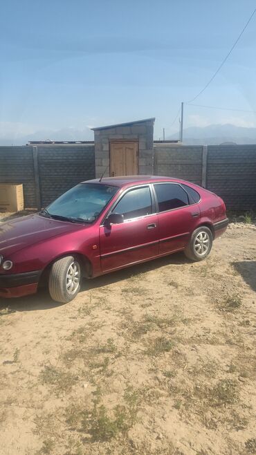 машина kg бишкек тойота: Toyota Corolla: 1998 г., 1.3 л, Бензин, Хэтчбэк