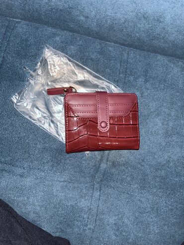 сумка гучи: Срочно продаю кошелек-новый,кожа натуральная