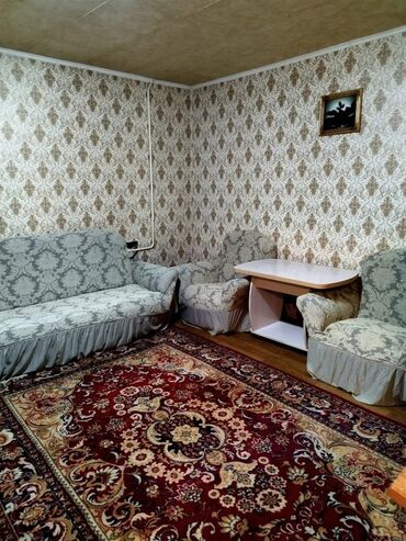 или меняю с доплатой мне: 1 бөлмө, 28 кв. м, Хрущевка, 1 кабат, Эски ремонт