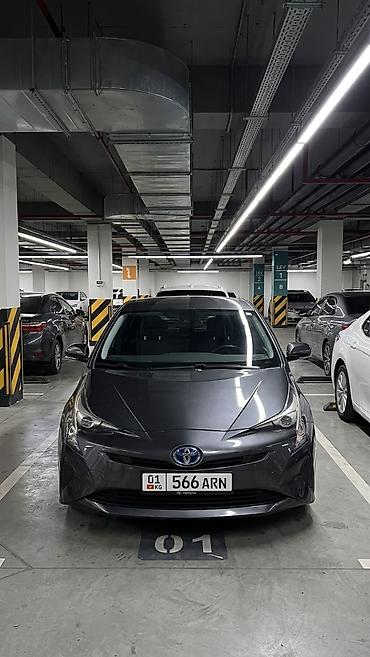 lexus ls600h: Toyota Prius: 2017 г., 1.8 л, Вариатор, Гибрид, Хэтчбэк — 2