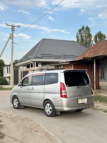 range over: Nissan Serena: 2002 г., 2 л, Вариатор, Газ, Минивэн — 7