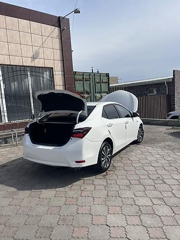 мотор дизель 2 2: Toyota Corolla: 2019 г., 1.8 л, Робот, Гибрид, Седан — 8