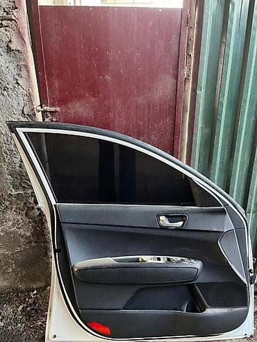 Двигатели, моторы и ГБЦ: Двигатель и комплект узлов Kia (б/у, снятые с авто) Состав: - — 6