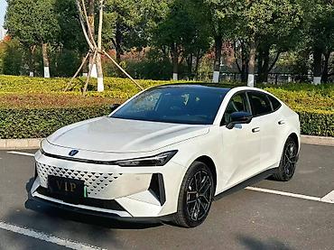 Changan: Changan : 2024 г., 1.5 л, Автомат, Гибрид, Седан — 1