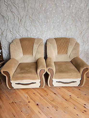 Комплекты диванов и кресел: Divan (açilan)2 kreslo 
Qiymet 70 azn 
Unvan Sabuncu.
Vesile🌹4040 — 2