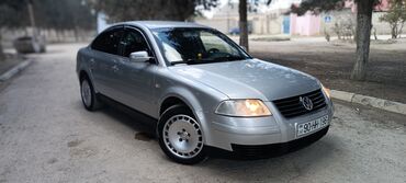 volkswagen sedan: Volkswagen Passat: 2 л | 2002 г. Седан