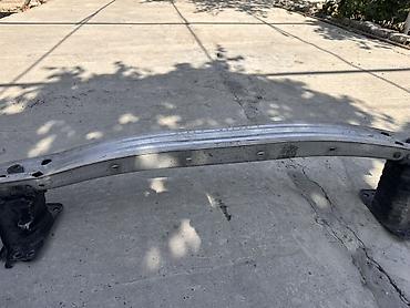 ceşqa buferi: Prius 50 kuza Avtomobil üçün ön bamper gücləndiricisi (rebar) əziyi — 1