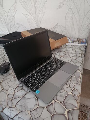 Digər noutbuklar və netbuklar: Intel Core i7, 8 GB, 11.6 " — 3