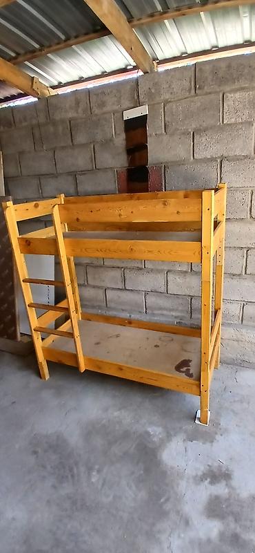 bunk bed: Двухъярусная кровать из массива дерева.Детиский б/У хорошый состояние — 3