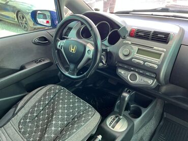 авто в рассрочку без банка без первоначального взноса в бишкеке: Honda Jazz: 2008 г., 1.4 л, Автомат, Бензин, Хетчбек