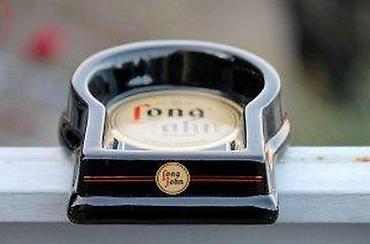 Ostali antikviteti: Long John McDonald Ceramic Ashtray 0,7kg. Vintage from the 1990s. Cena — 9