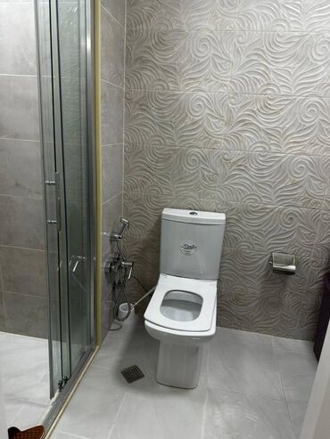 Uzunmüddətli kirayə mənzillər: Yeni Günəşli, D massivi, xəzər inşaat 2 də,16 mərtəbəli binanın 8 ci — 13