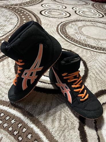 nike dunk: Мужские кроссовки, 35, Asics, Б/у, цвет - Черный — 1