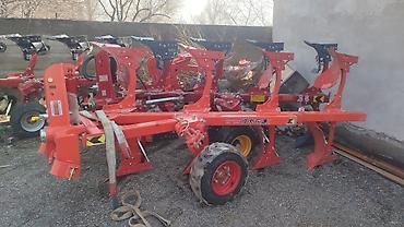 Тракторы Dongfanghong: Колёсные тракторы Dongfeng (серия LX/MF), красного цвета, с кабиной — 12