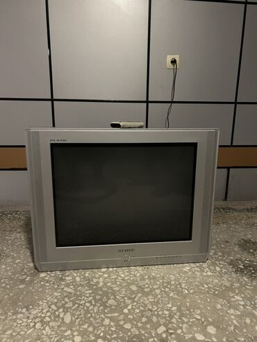 Smart TV bokslar: İşlənmiş Televizor Samsung 60" Ödənişli çatdırılma, Ünvandan götürmə