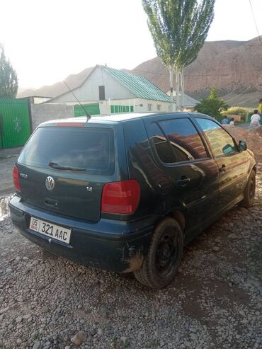 арзан машина пасат: Volkswagen Polo: 2002 г., 1.4 л, Механика, Бензин, Универсал